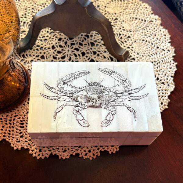 Scrimshaw/Horn & Bone Boxes Nautical 5-1/4″ Etched Blue Crab Scrimshaw Bone Box with Removable Lid