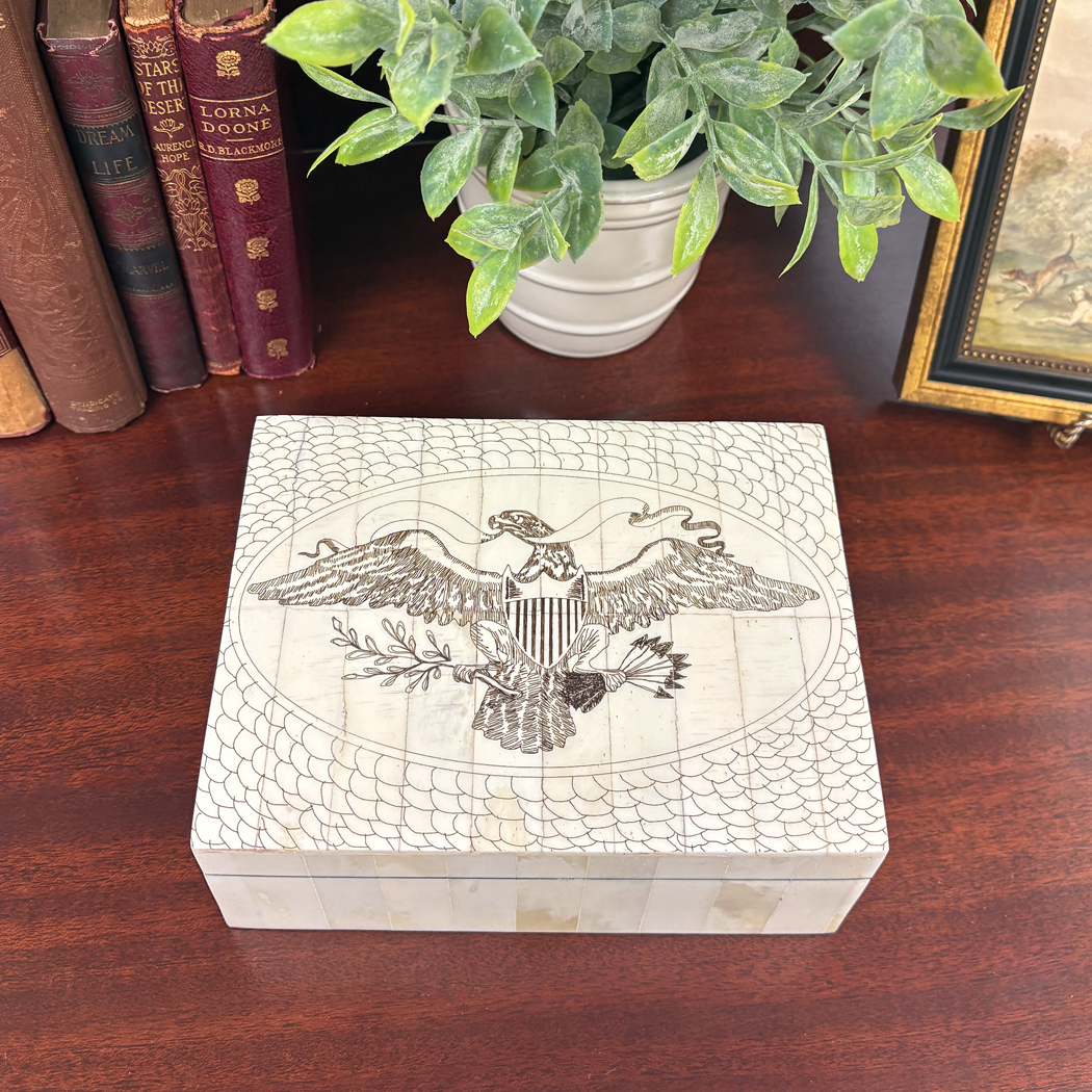 Scrimshaw/Horn & Bone Boxes Early American 6-1/2″ Eagle Scrimshaw Bone Box  ...