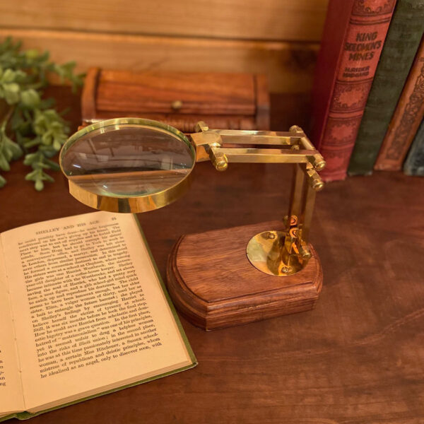 Decor Writing 3″ Antiqued Brass Desk-Top Magnifier on Solid Wood Base – Antique Vintage Style