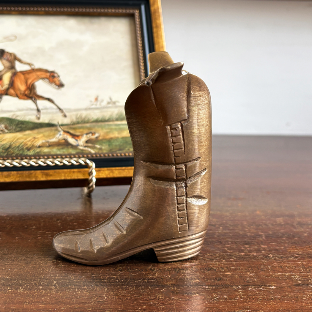 Lodge & Equestrian Decor Equestrian 4-1/4″ Antiqued Brass Riding Boo ...