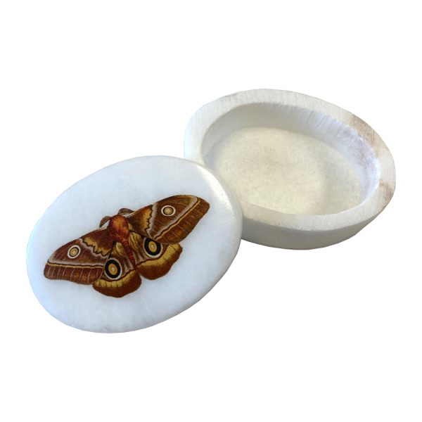 Decorative Boxes Botanical/Zoological 3″ Emperor Moth White Oval Soap Stone Trinket-Jewelry Box