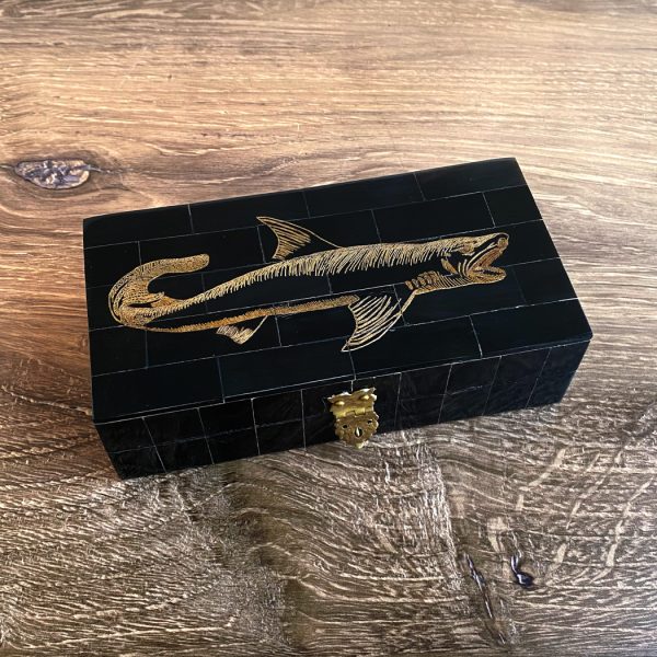 Scrimshaw/Horn & Bone Boxes Nautical 6-1/4″ Shark Engraved Black Horn Box