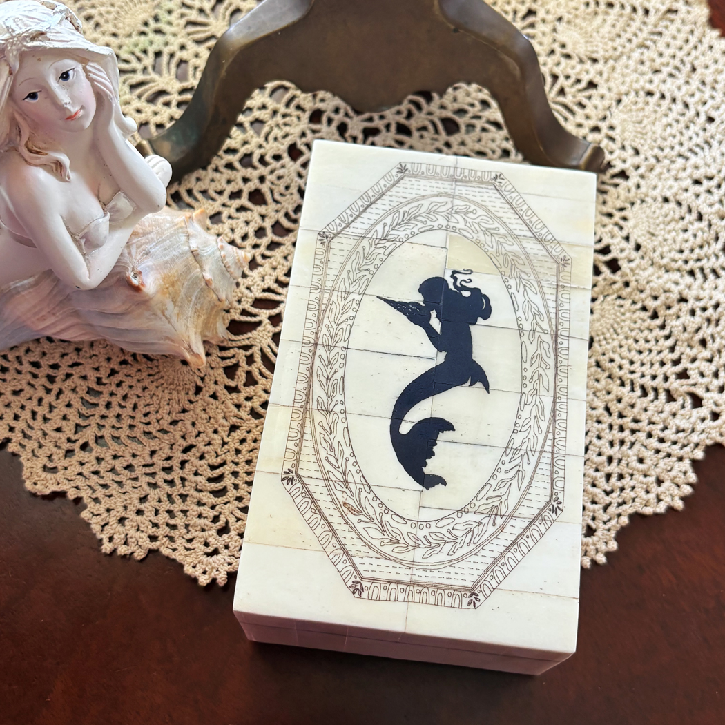 Scrimshaw/Horn & Bone Boxes Nautical 5-1/4″ Mermaid with Shell Engrav ...