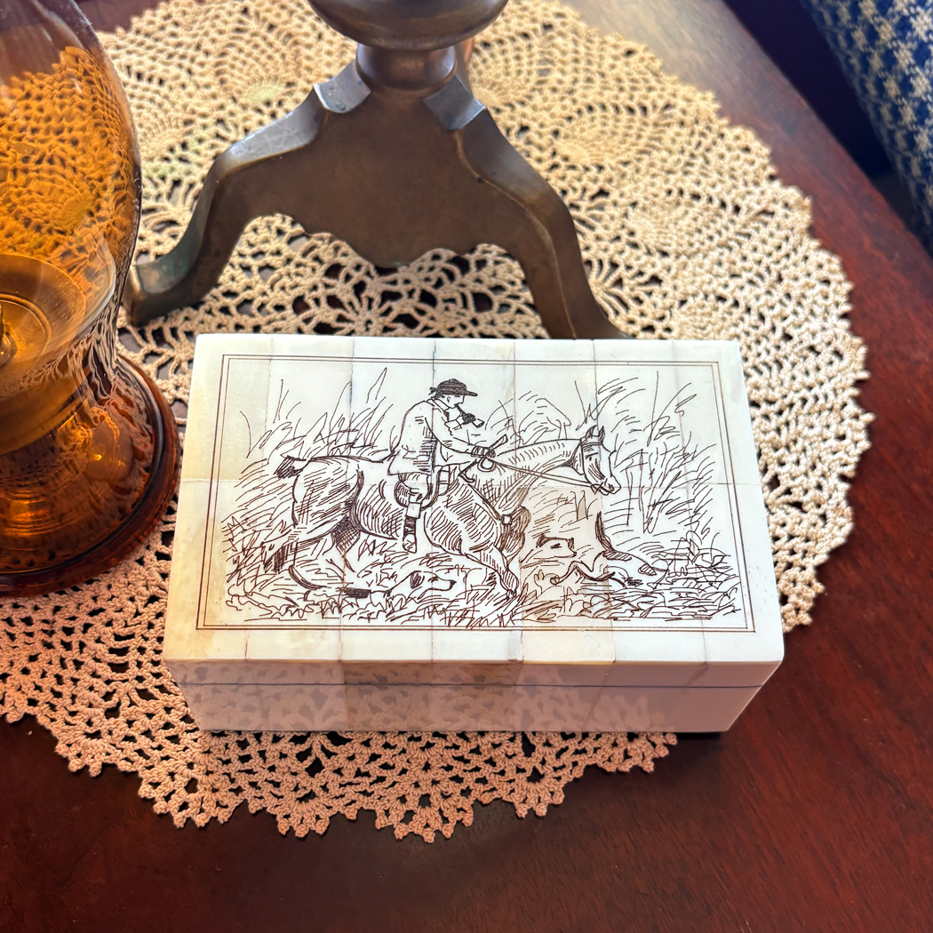 Scrimshaw/Horn & Bone Boxes Nautical 5-1/4″ Full Cry Fox Hunt Etched  ...