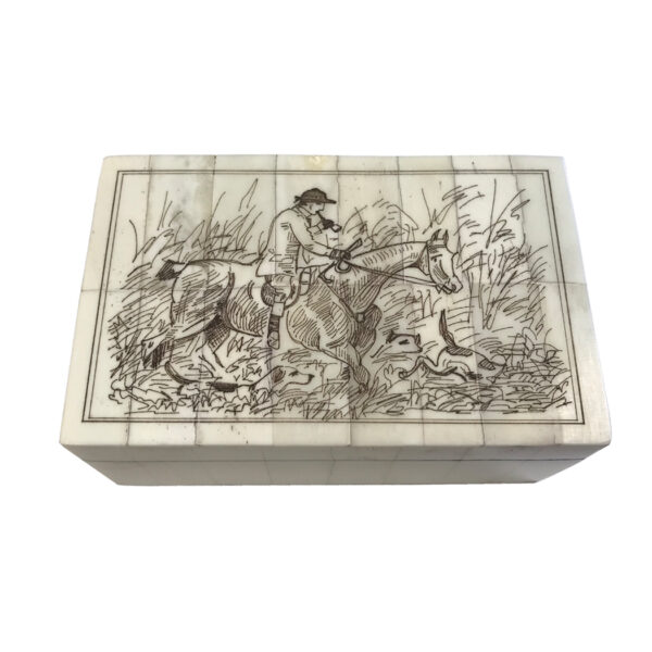 Scrimshaw/Horn & Bone Boxes Nautical 5-1/4″ Full Cry Fox Hunt Etched Bone Box