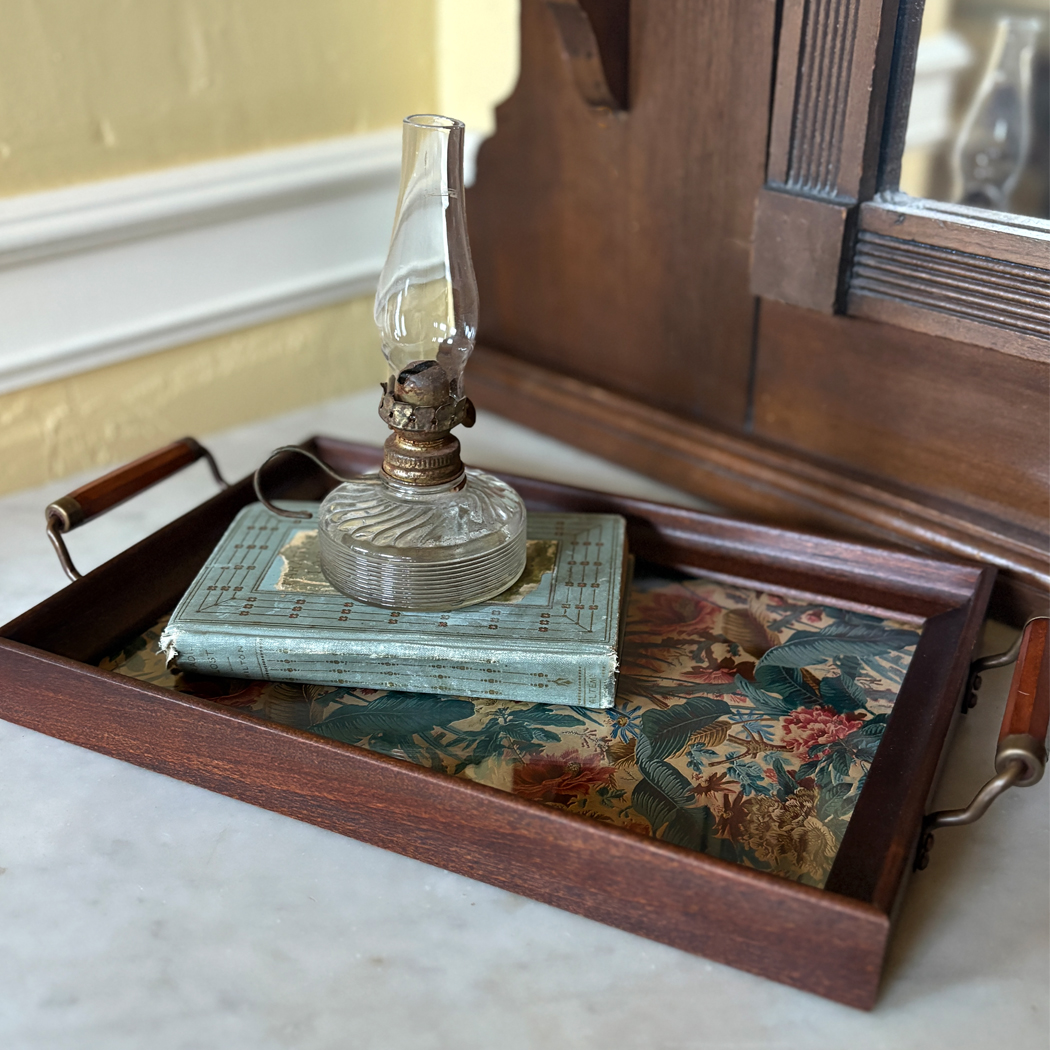 Botanical/Zoological Vintage Style Tropical Floral Wood and Glass Tray Botanical/Zoological Vintage Style Tropical Floral Wood and Glass Tray
